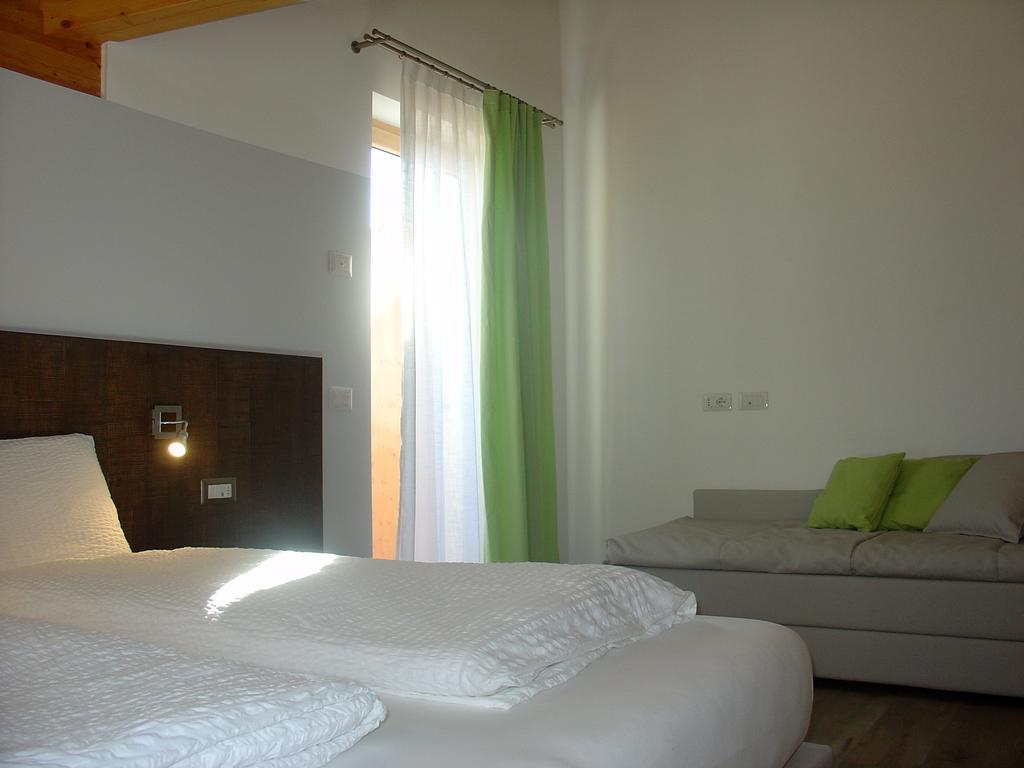 Agriturismo Girasole Fai della Paganella Habitación foto